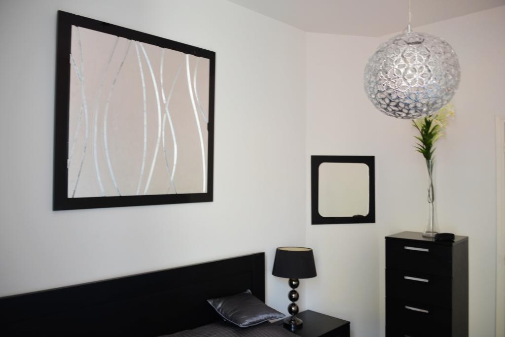 Apartment On Rue De France 4
